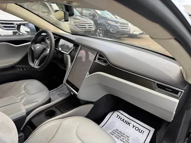 2013 Tesla Model S - Image 9 of 17