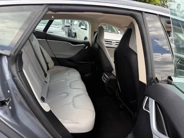 2013 Tesla Model S - Image 12 of 17