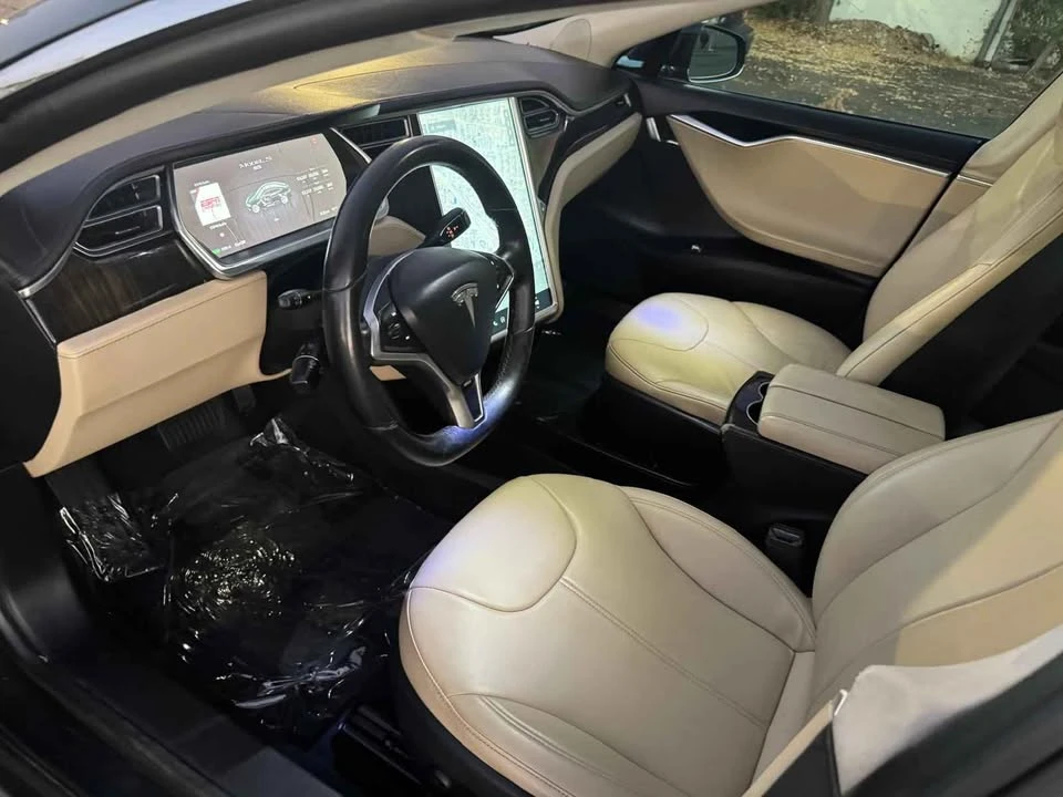 2013 Tesla Model S - Image 19 of 20