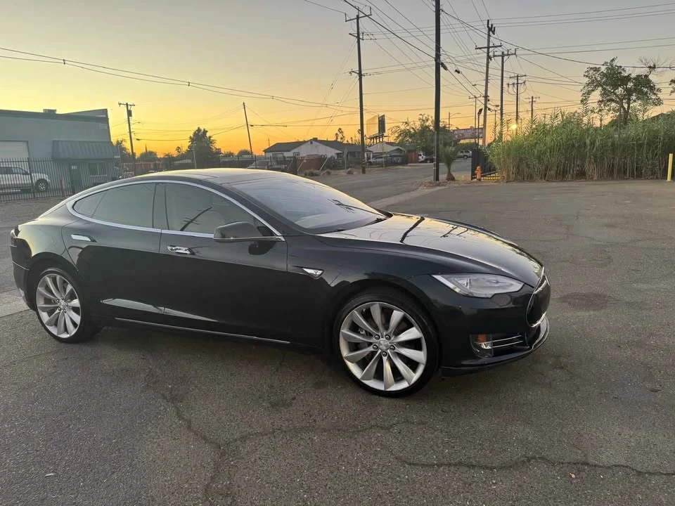 2013 Tesla Model S - Image 9 of 20