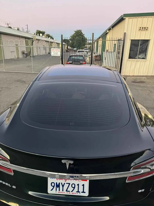 2013 Tesla Model S - Image 10 of 20