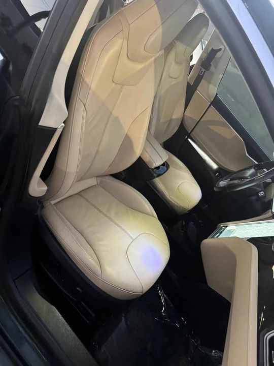 2013 Tesla Model S - Image 17 of 20