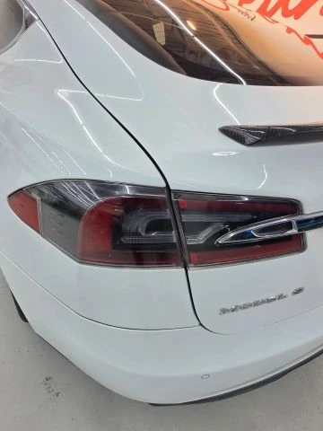 2013 Tesla Model S - Image 20 of 21