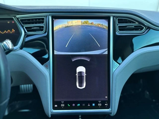 2013 Tesla Model S - Image 21 of 21