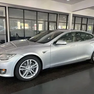2013 Tesla Model S Sedan 4D