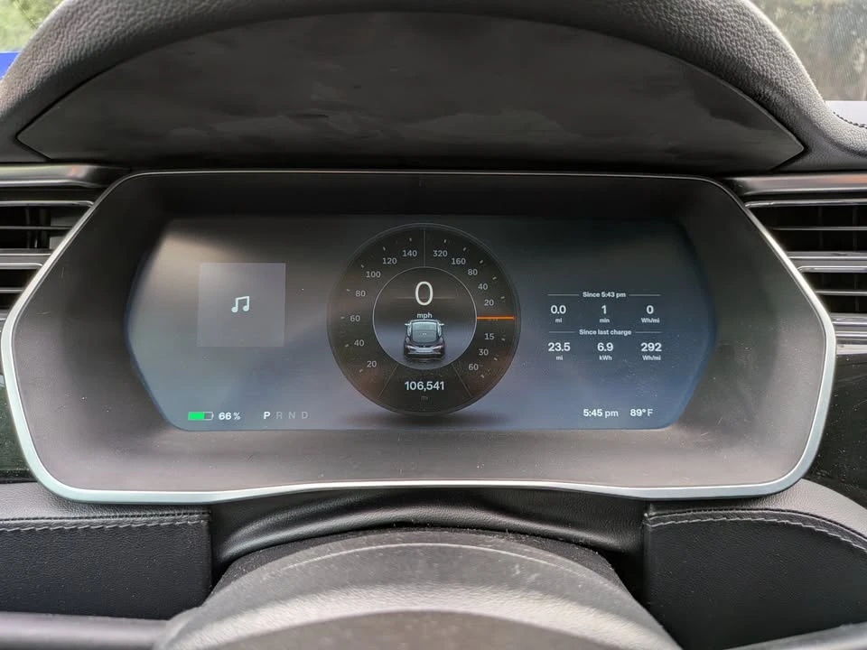 2013 Tesla Model S - Image 12 of 13