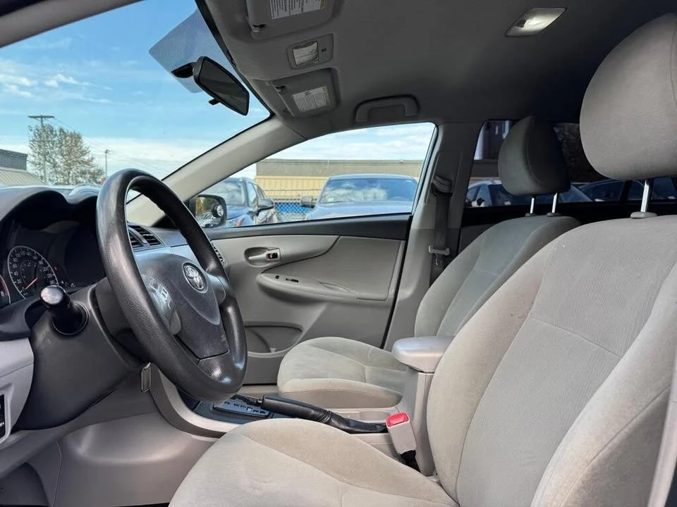 2013 Toyota Corolla 10th Gen - Image 5 of 8