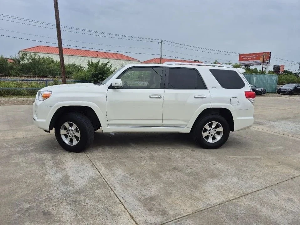 2013 Toyota 4Runner 5th Gen - Image 2 of 20
