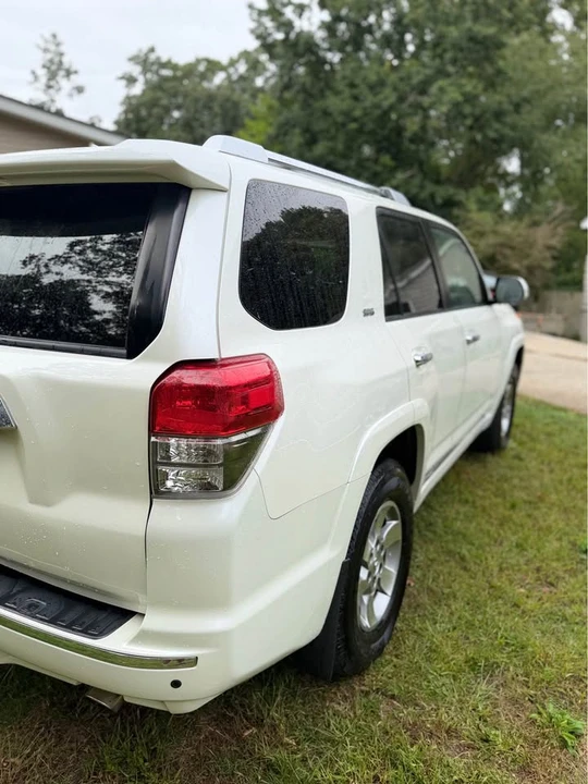 2013 Toyota 4Runner 5th Gen - Image 4 of 19