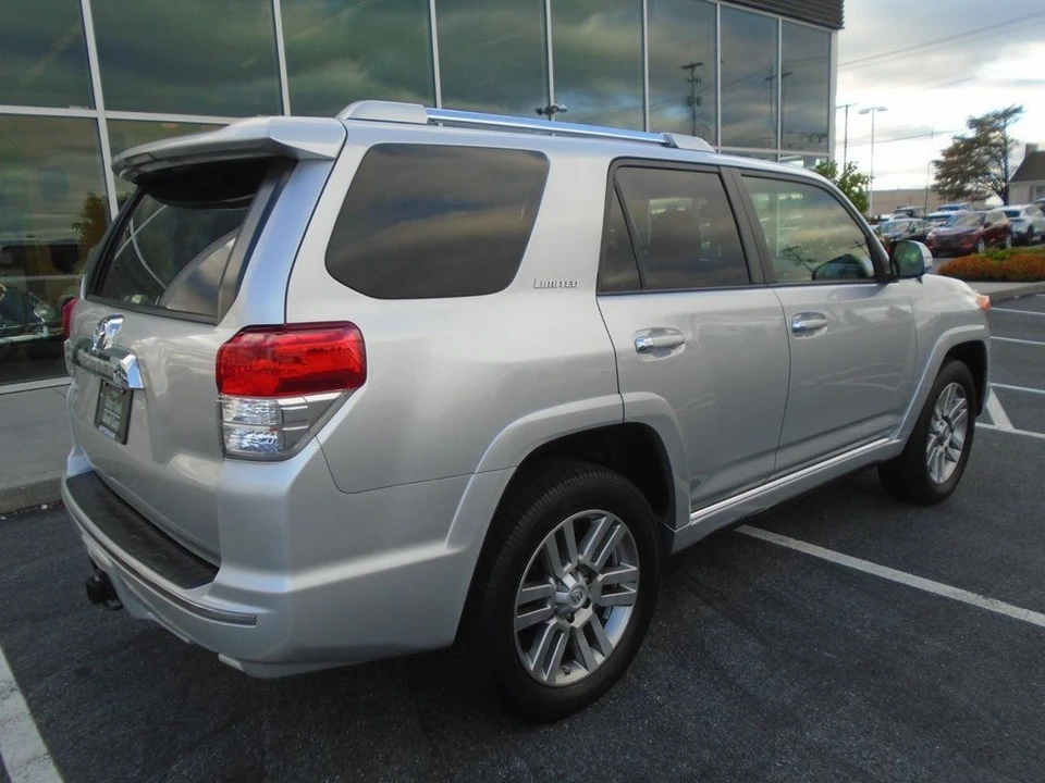 2013 Toyota 4Runner 5th Gen - Image 4 of 12