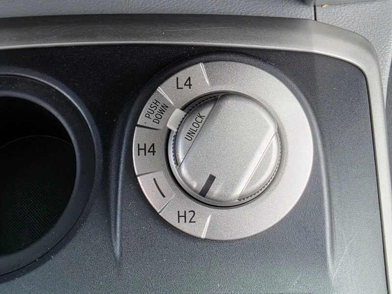2013 Toyota 4Runner 5th Gen - Image 19 of 21