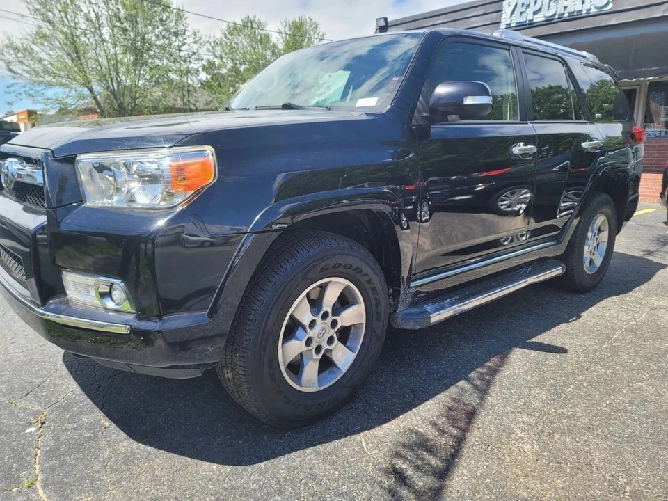 2013 Toyota 4Runner 5th Gen - Image 3 of 11