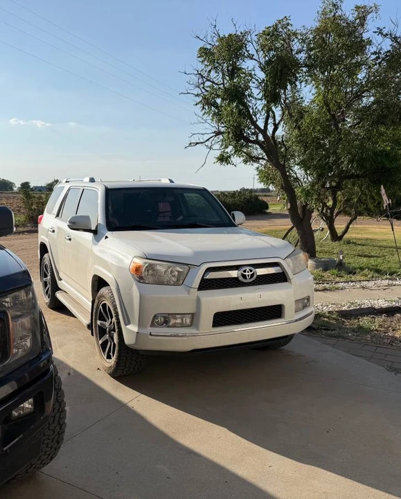 2013 Toyota 4Runner 5th Gen - Image 2 of 12