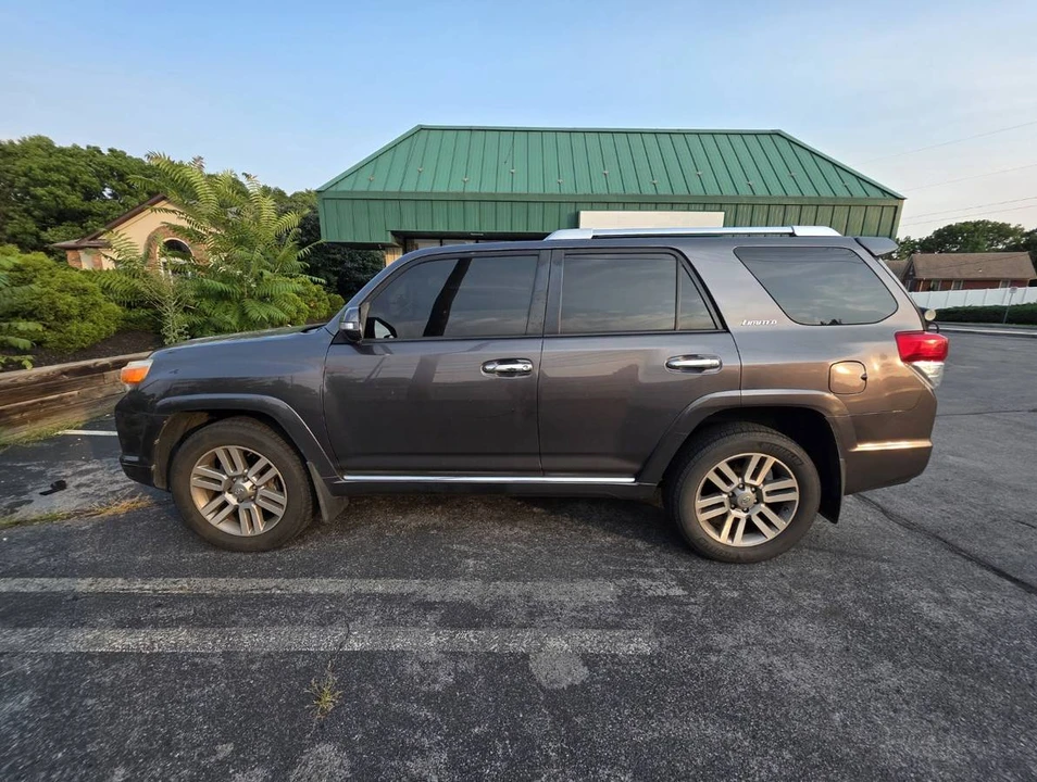 2013 Toyota 4Runner 5th Gen - Image 2 of 8