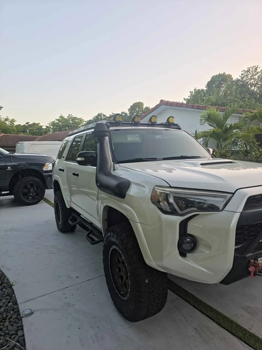 2013 Toyota 4Runner 5th Gen - Image 3 of 12