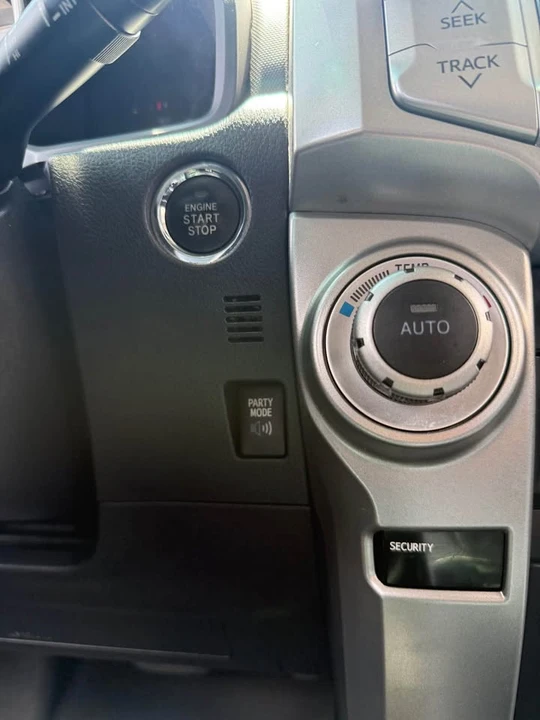 2013 Toyota 4Runner 5th Gen - Image 18 of 20