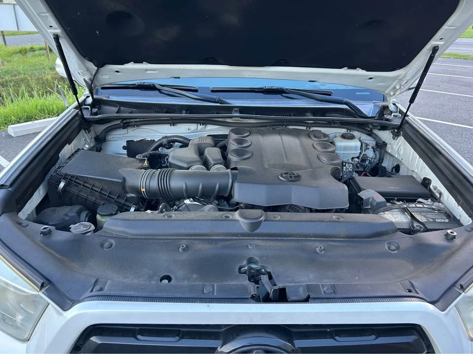 2013 Toyota 4Runner 5th Gen - Image 4 of 20