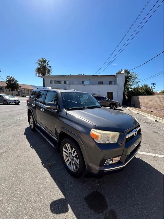 2013 Toyota 4Runner 5th Gen - Image 5 of 11