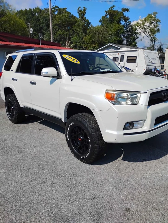 2013 Toyota 4Runner 5th Gen - Image 2 of 20