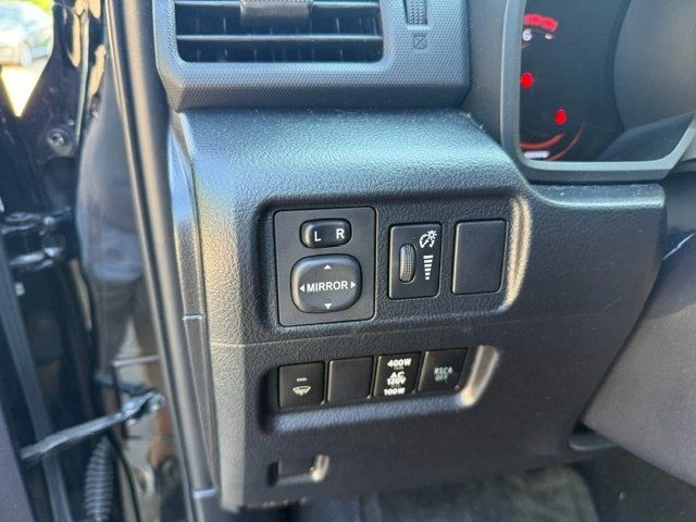 2013 Toyota 4Runner 5th Gen - Image 11 of 18