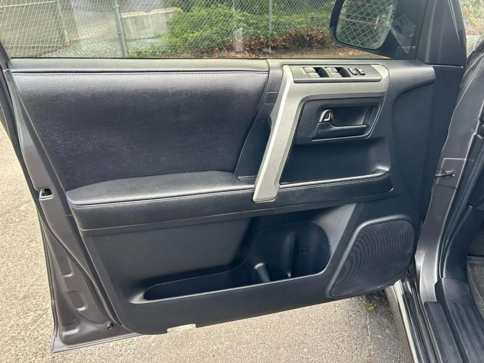 2013 Toyota 4Runner 5th Gen - Image 9 of 20