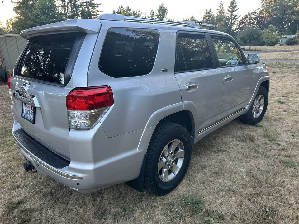 2013 Toyota 4Runner 5th Gen - Image 3 of 20