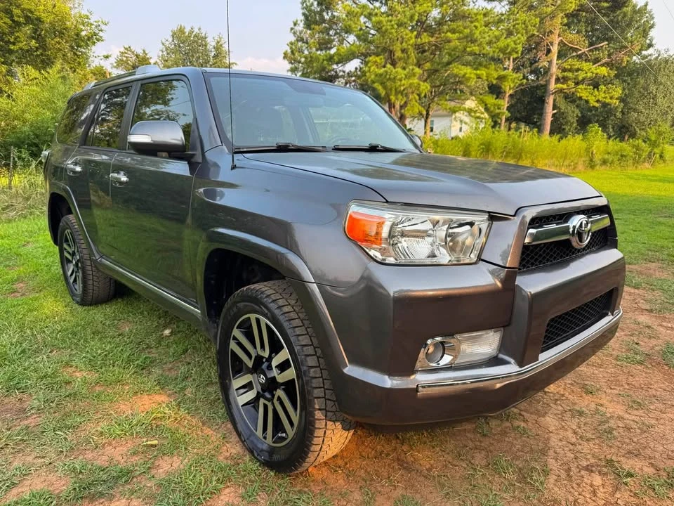 2013 Toyota 4Runner 5th Gen - Image 3 of 15