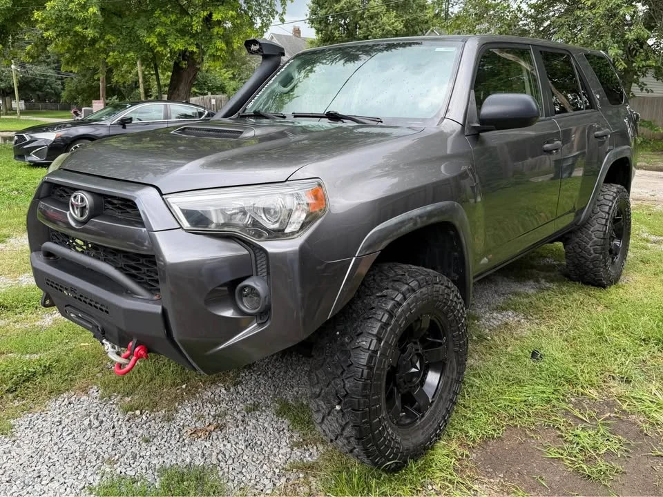 2013 Toyota 4Runner 5th Gen - Image 2 of 11