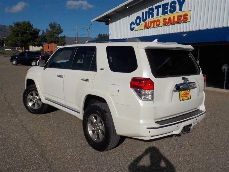 2013 Toyota 4Runner 5th Gen - Image 5 of 20