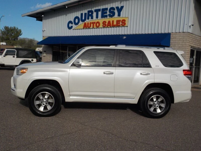 2013 Toyota 4Runner 5th Gen - Image 3 of 20