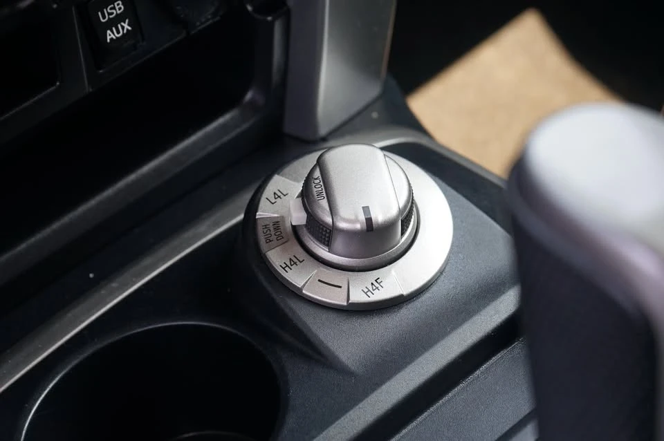 2013 Toyota 4Runner 5th Gen - Image 18 of 19
