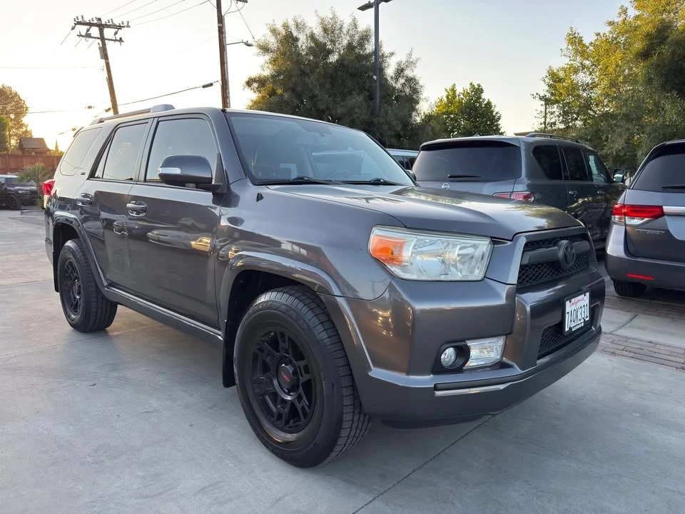 2013 Toyota 4Runner 5th Gen - Image 5 of 11