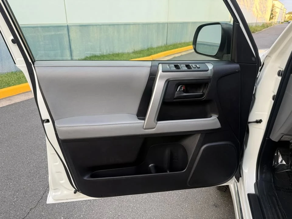 2013 Toyota 4Runner 5th Gen - Image 15 of 20