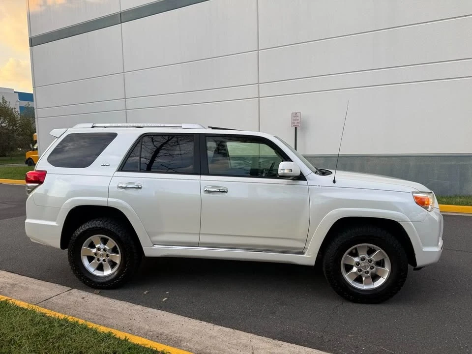 2013 Toyota 4Runner 5th Gen - Image 10 of 20