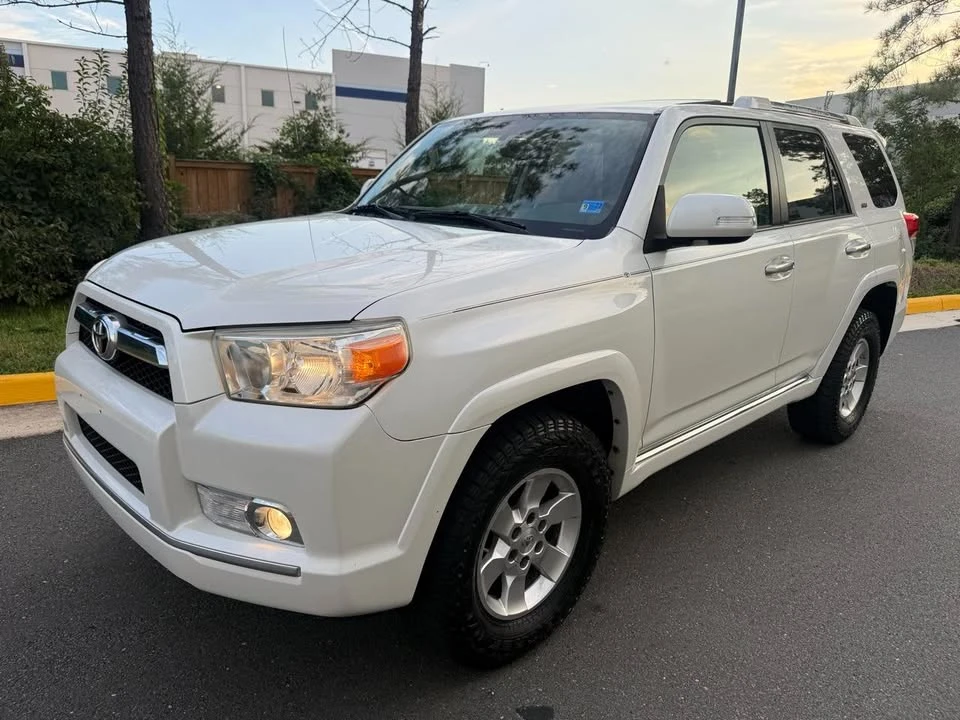 2013 Toyota 4Runner 5th Gen - Image 2 of 20