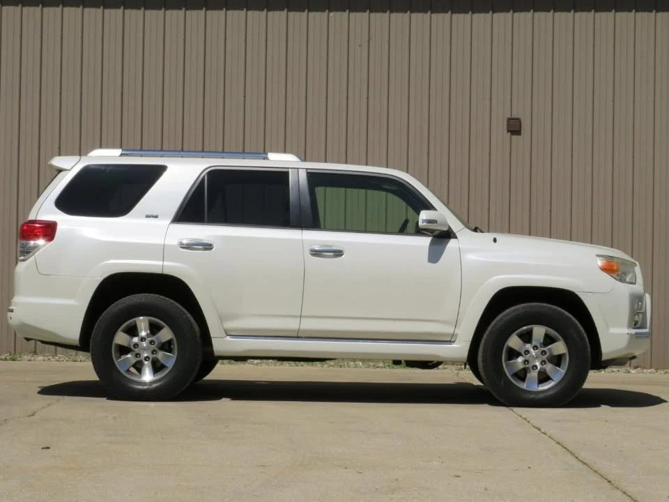 2013 Toyota 4Runner 5th Gen - Image 4 of 20