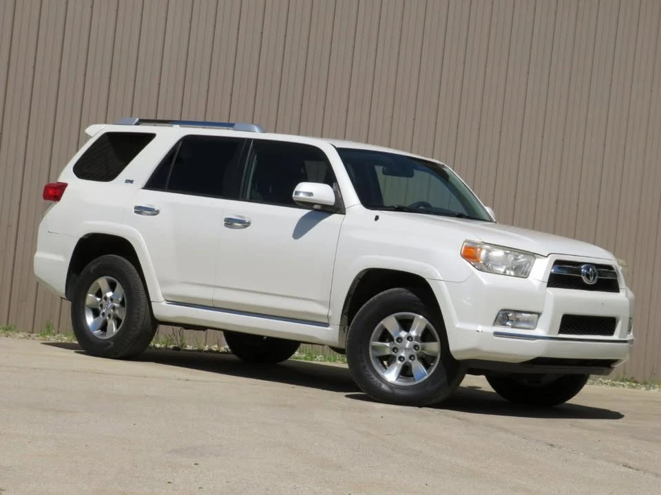 2013 Toyota 4Runner 5th Gen - Image 2 of 20