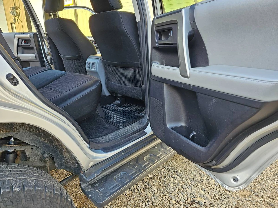 2013 Toyota 4Runner 5th Gen - Image 5 of 20