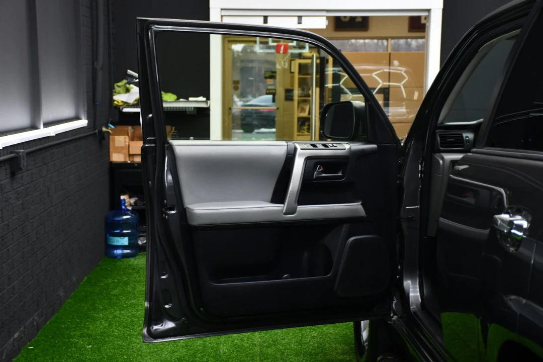 2013 Toyota 4Runner 5th Gen - Image 14 of 21