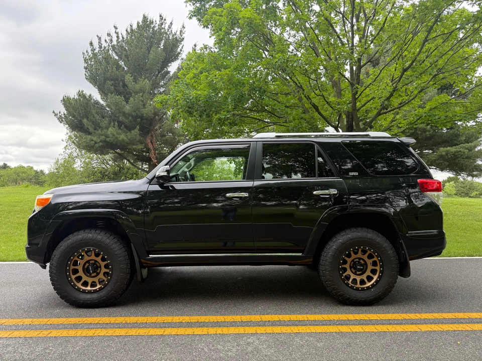 2013 Toyota 4Runner 5th Gen - Image 13 of 31