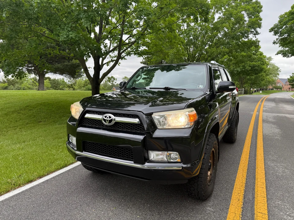 2013 Toyota 4Runner 5th Gen - Image 8 of 31