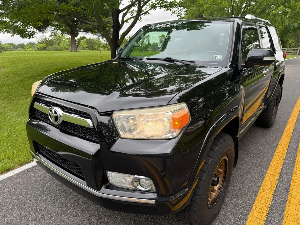 2013 Toyota 4Runner 5th Gen - Image 9 of 31