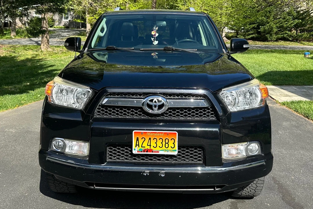 2013 Toyota 4Runner 5th Gen - Image 2 of 31