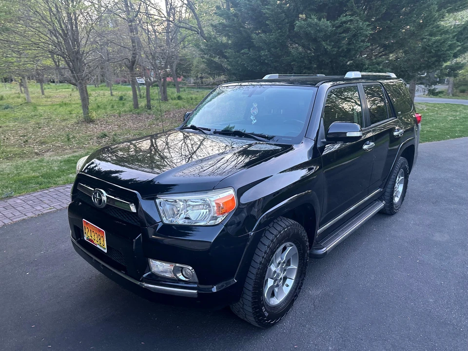 2013 Toyota 4Runner 5th Gen - Image 11 of 31