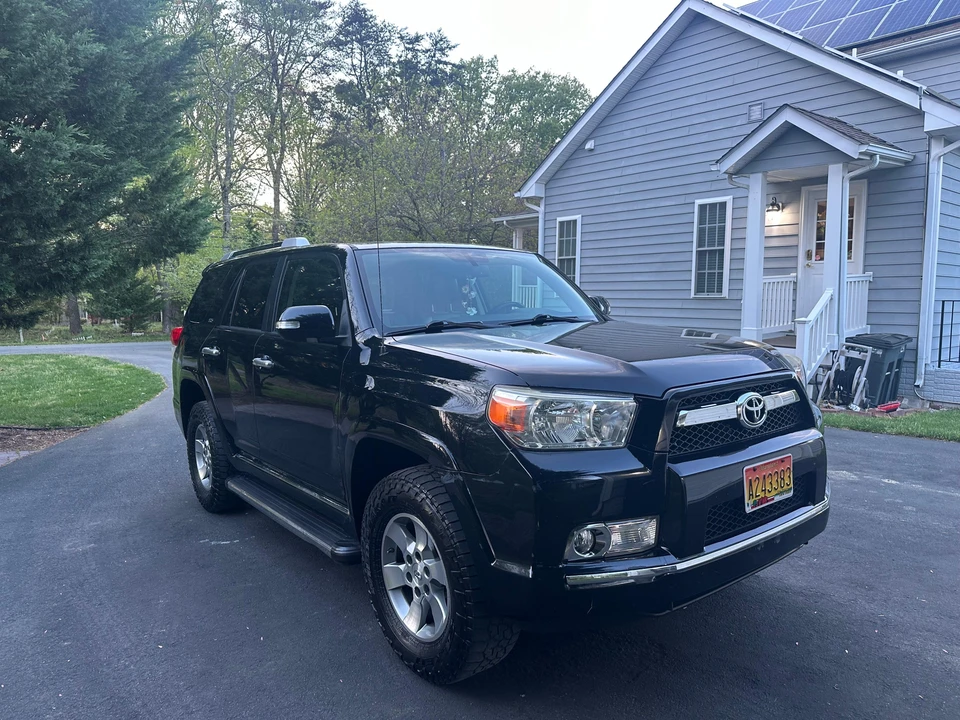 2013 Toyota 4Runner 5th Gen - Image 27 of 31