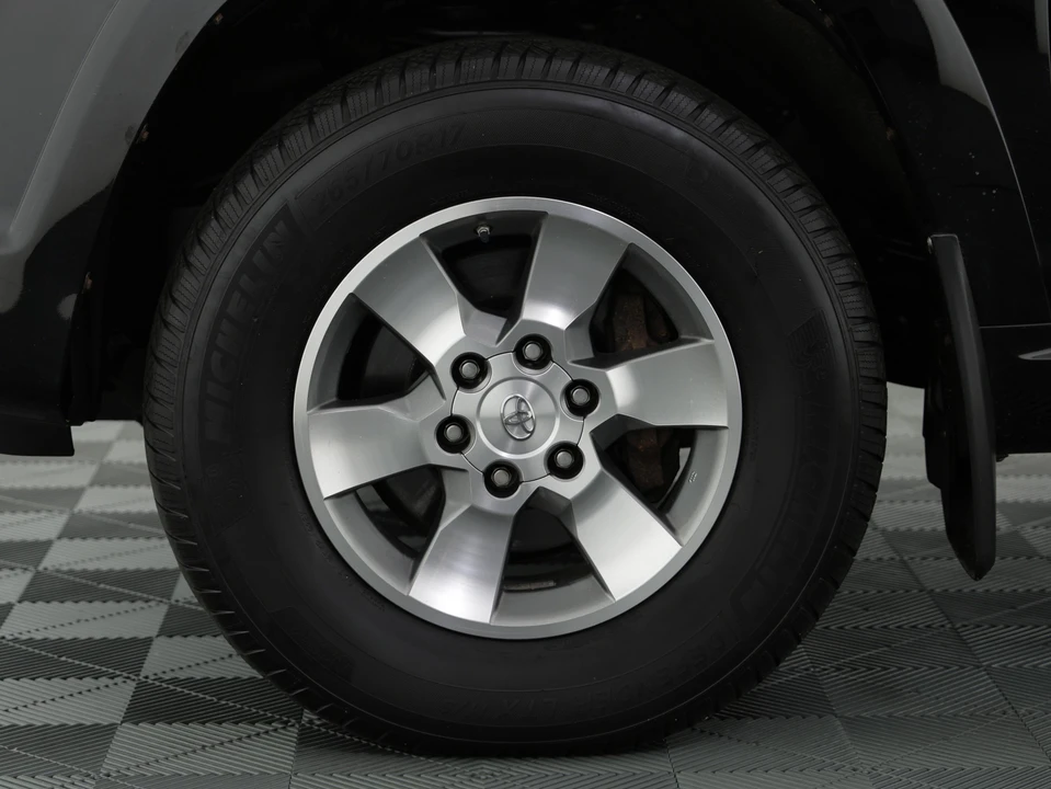 2013 Toyota 4Runner 5th Gen - Image 28 of 31