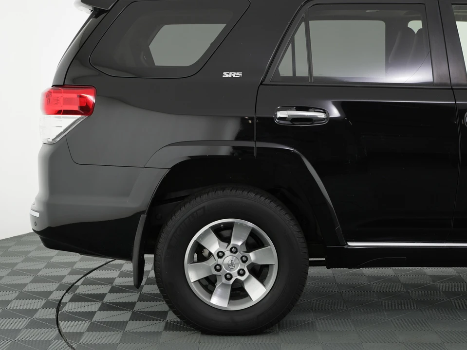 2013 Toyota 4Runner 5th Gen - Image 14 of 31