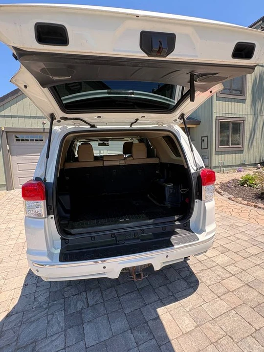 2013 Toyota 4Runner 5th Gen - Image 4 of 8