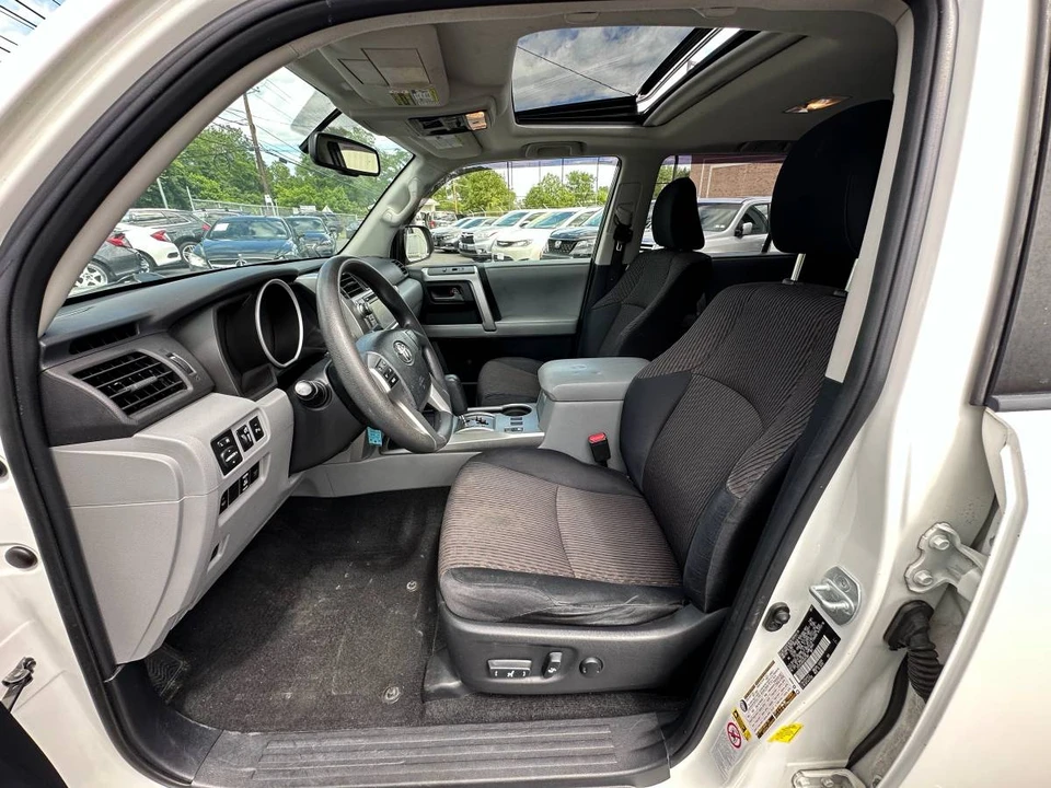 2013 Toyota 4Runner 5th Gen - Image 10 of 19
