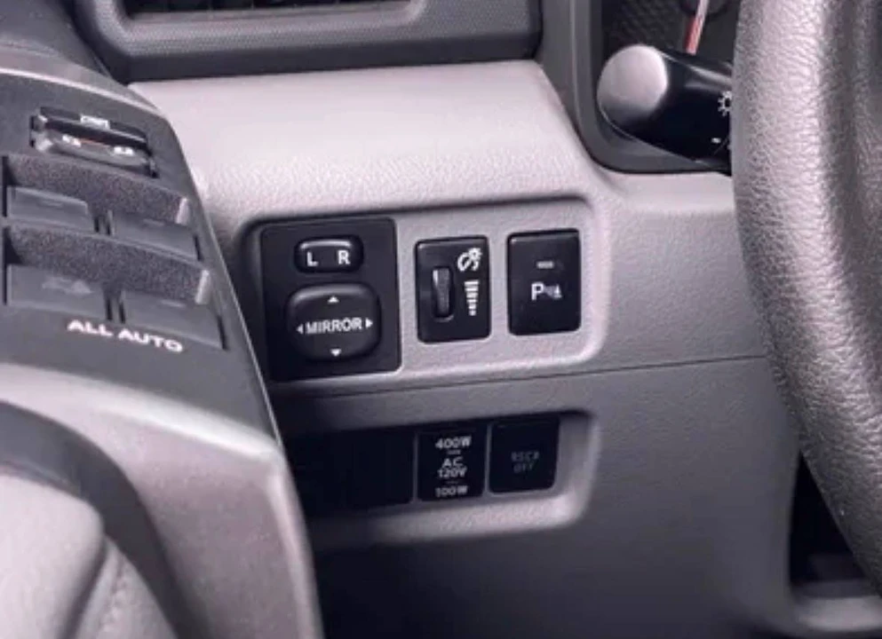 2013 Toyota 4Runner 5th Gen - Image 13 of 14